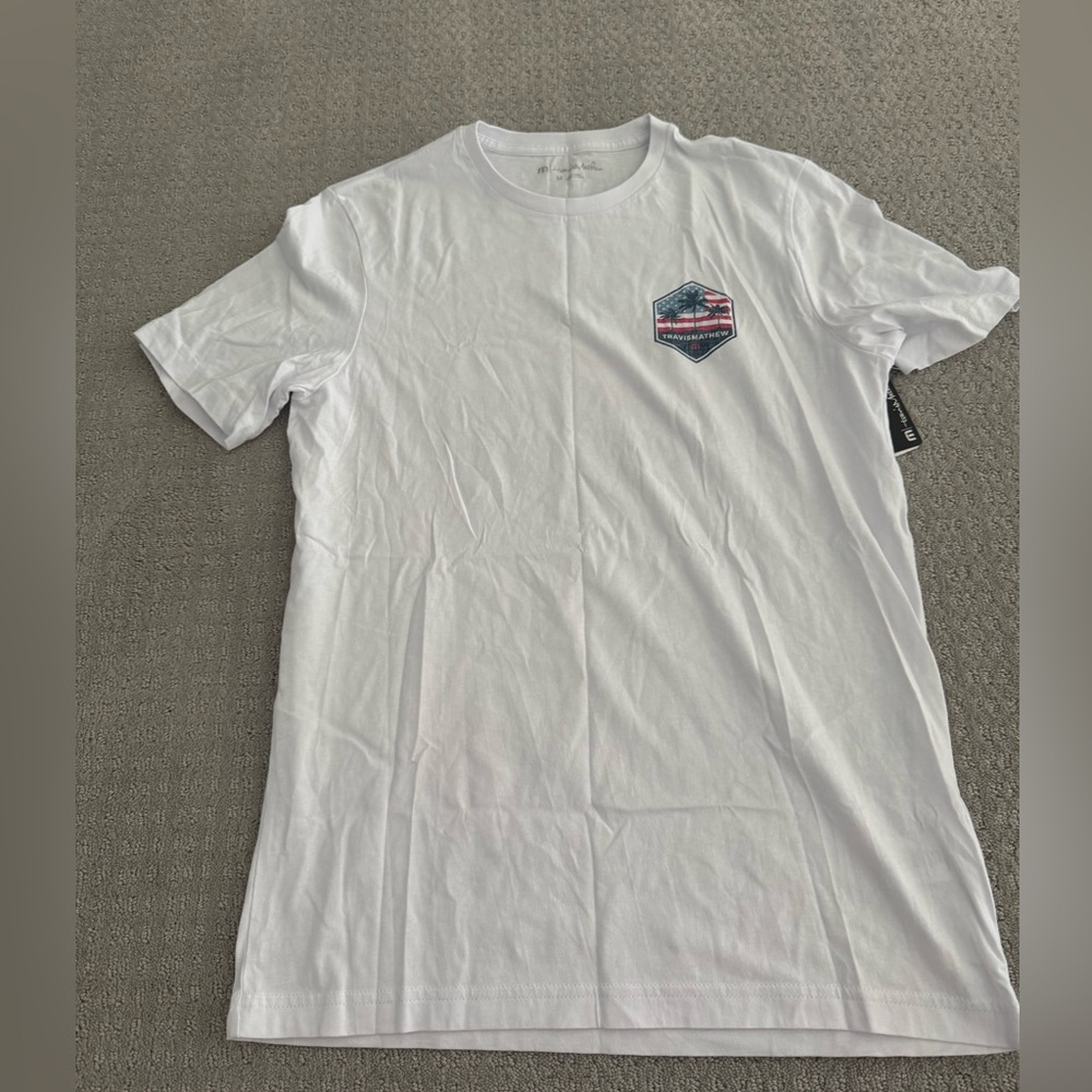 Travis Matthew men’s tee ⭐️new with tags⭐️
